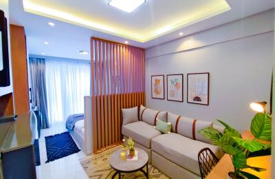Lush Studio Apartment